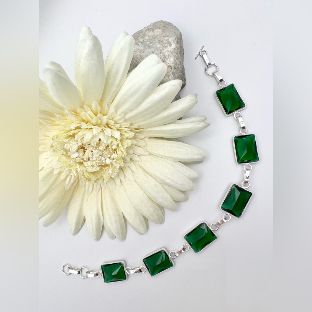 GREEN QUARTZ BRACELET